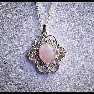 Rose quartz and silver pendant necklace